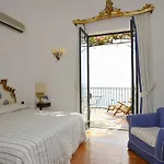 Miramare فندق بوسيتانو