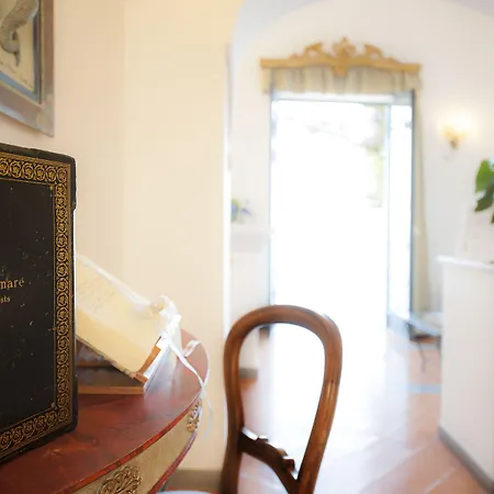 Miramare 4* פוזיטנו