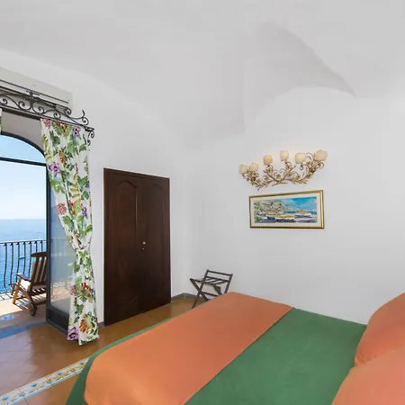 Miramare 4* פוזיטנו