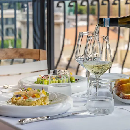 Miramare מלון פוזיטנו