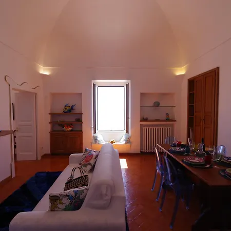 Miramare Szálloda 4*